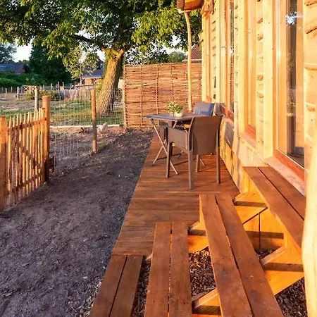Country house La Vie En Rose - Pet Friendly Tiny House In The Nature With Fenced Garden